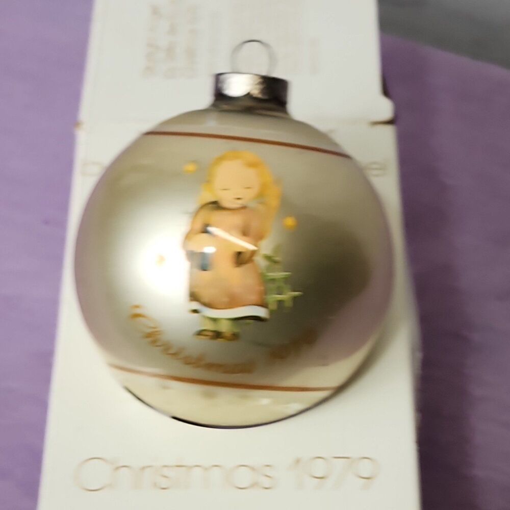 Vintage Schmid Sister Berta Hummel Ornament 1979